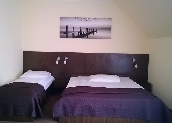 Отель Yuca Лодзь